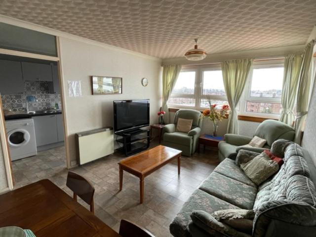 West End Hidden Gem - Modern 2-Bedroom Apartment With Residents Patio Γλασκώβη Εξωτερικό φωτογραφία